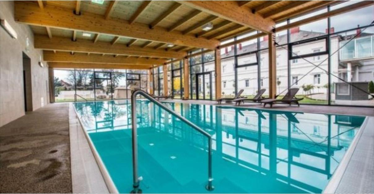 Apartmany Centro & Jacuzzi Piest'any Exterior foto
