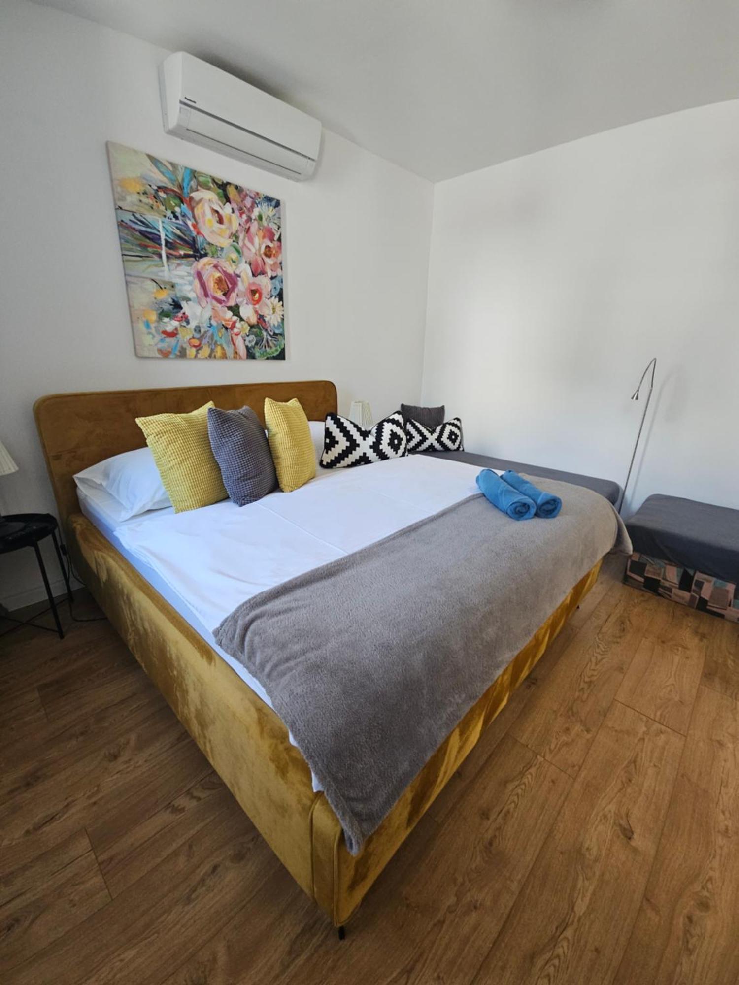 Apartmany Centro & Jacuzzi Piest'any Exterior foto