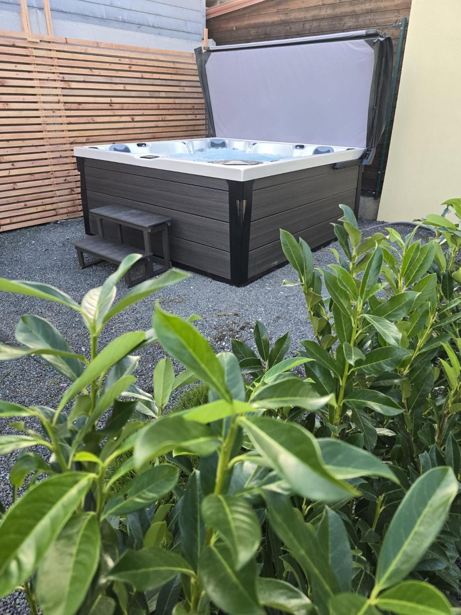 Apartmany Centro & Jacuzzi Piest'any Exterior foto